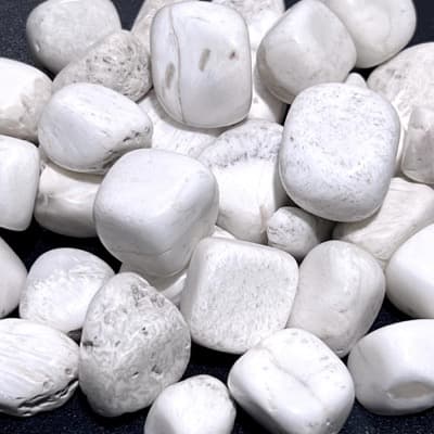 Zeolite crystal