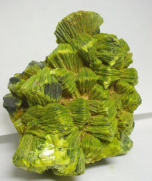 Autunite 2 2 10 12H2O crystal