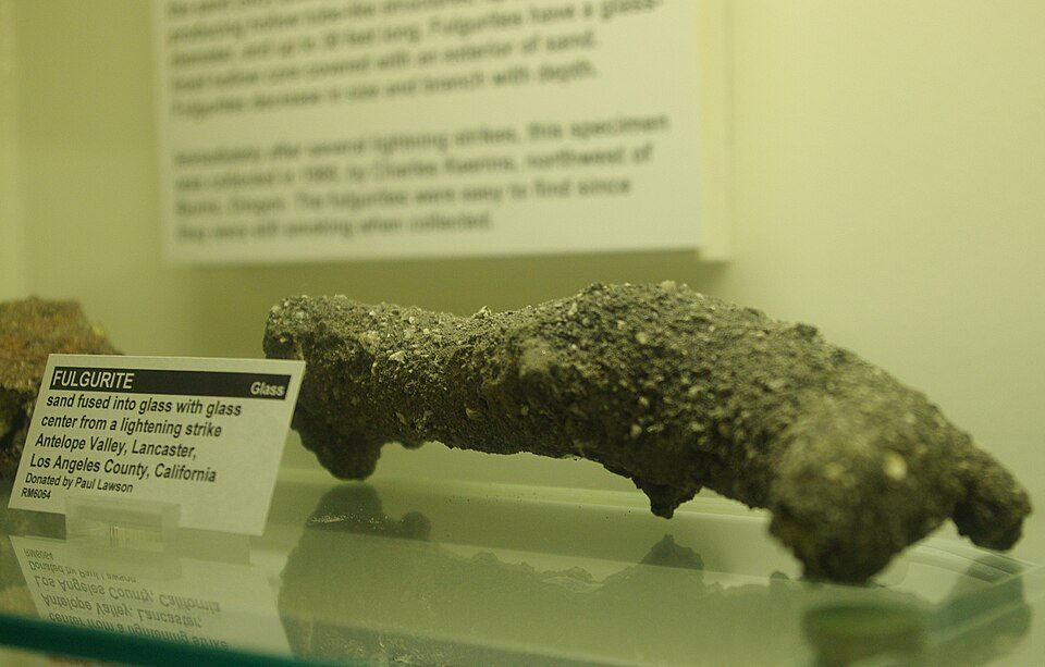 Fulgurite crystal